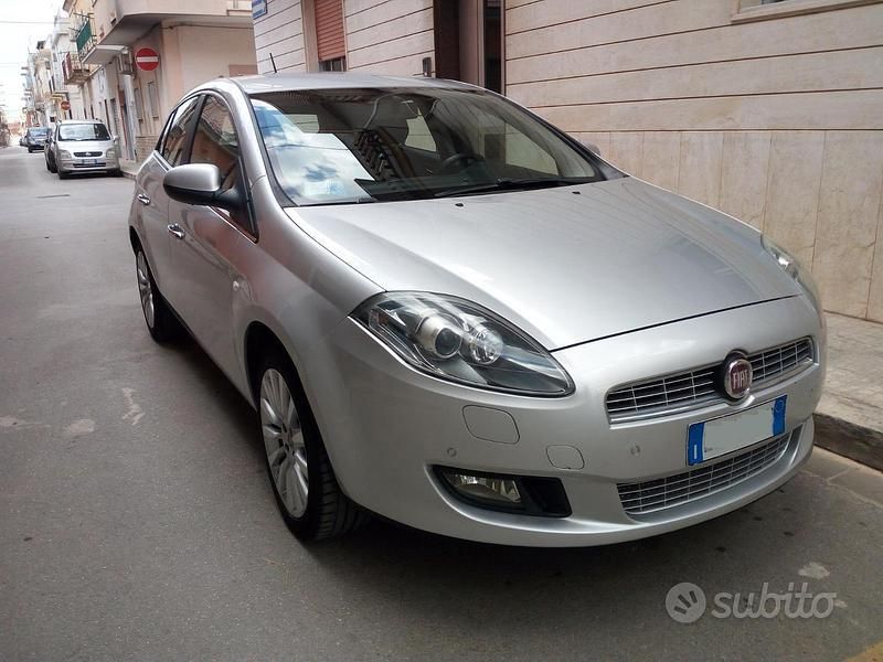 Usata Fiat Bravo Emotion 165 CV (121 kW) 2011 Grigio Utilitaria