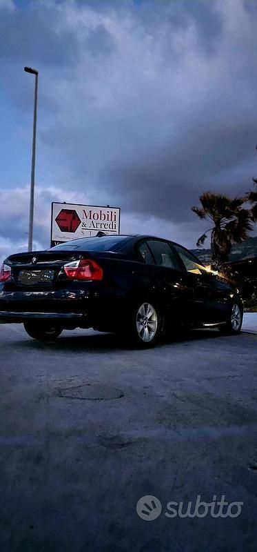 Usata BMW 320 177 CV (130 kW) 2007 Nero Berlina