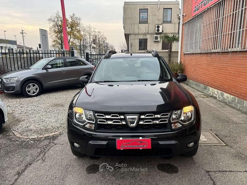 Usata Dacia Duster Lauréate 110 CV (80 kW) 2017 Nero SUV