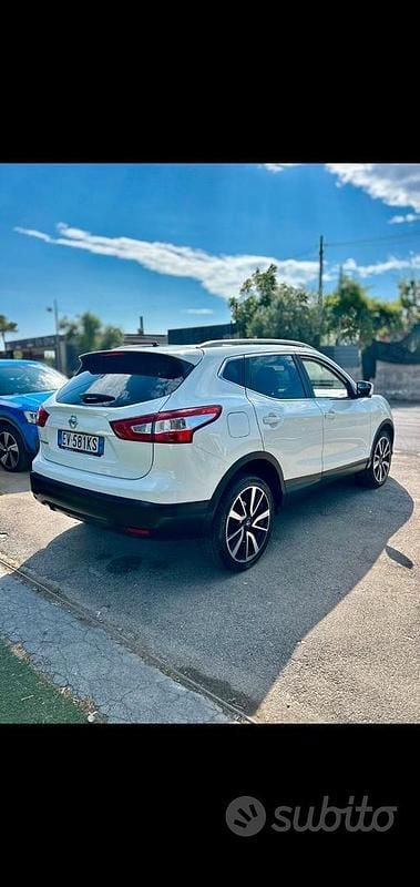 Usata Nissan Qashqai 360º 131 CV (96 kW) 2015 Bianco SUV