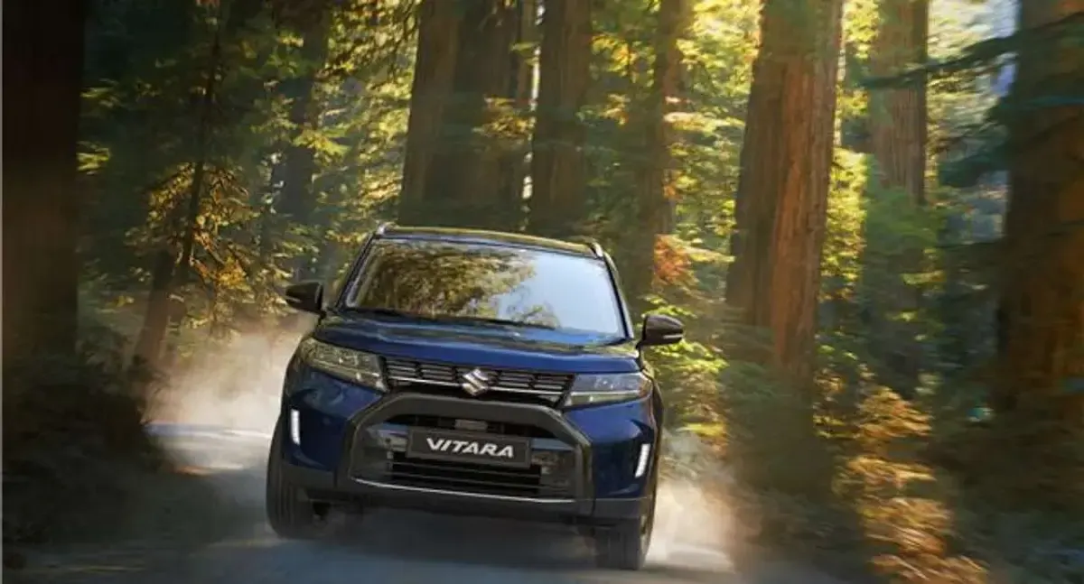 Nuova Suzuki Vitara 109 CV (80 kW) 2025 Argento SUV