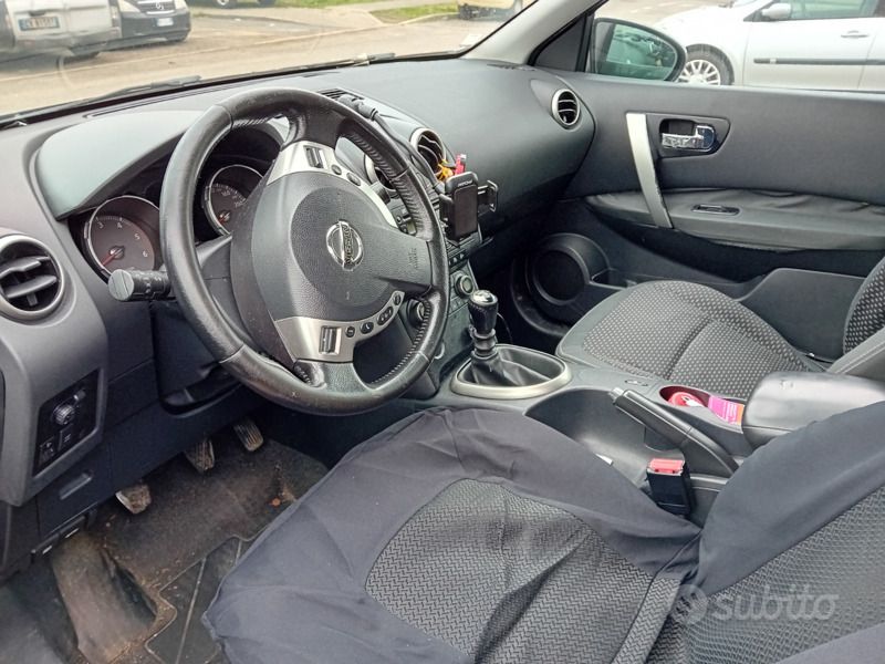 Marrone Usata 2009 Nissan Qashqai SUV | 2000 € (Buon prezzo) - Immagine 1/3
