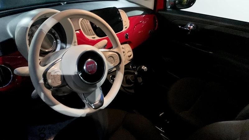 Usata Fiat 500 70 CV (51 kW) 2023 Rosso Utilitaria