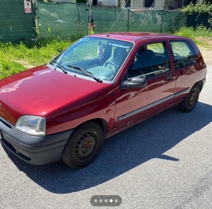 Usata Renault Clio 1996 Rosso Utilitaria