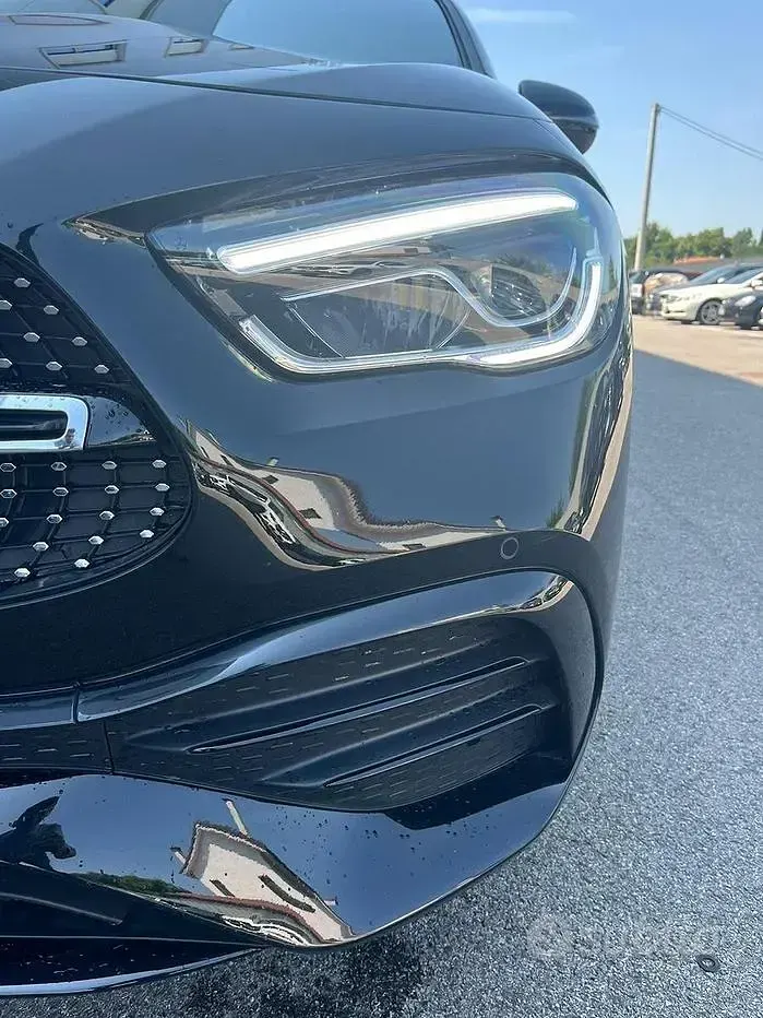 Usata Mercedes GLA200 150 CV (110 kW) 2022 Nero SUV