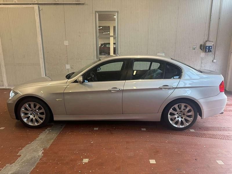 Usata BMW 330 258 CV (189 kW) 2006 Argento Berlina