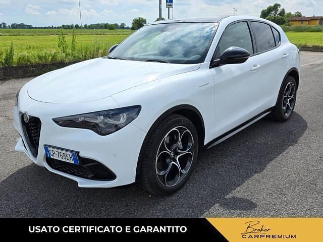 Bianco Usata 2023 Alfa Romeo Sprint Sprint Coupé | 41.900 € (Molto cara) - Immagine 1/4