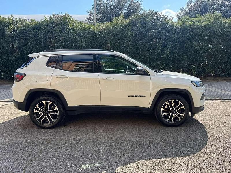 Usata Jeep Compass Limited 131 CV (96 kW) 2022 Alpine white SUV