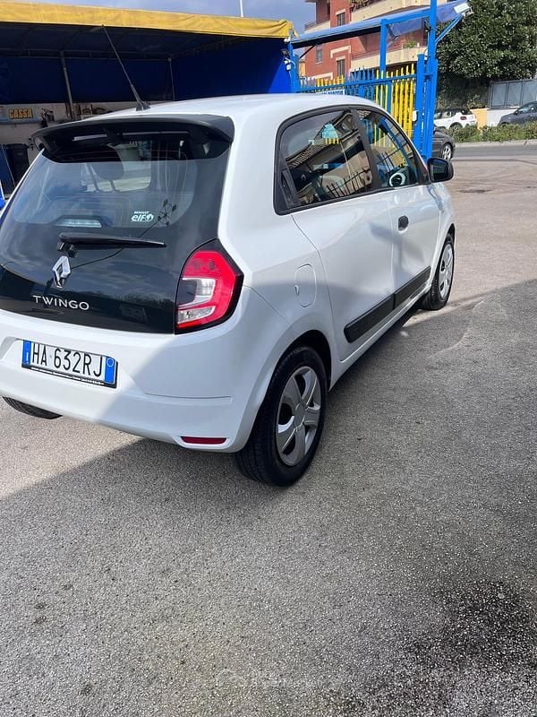 Usata Renault Twingo SE 65 CV (47 kW) 2019 Bianco Utilitaria