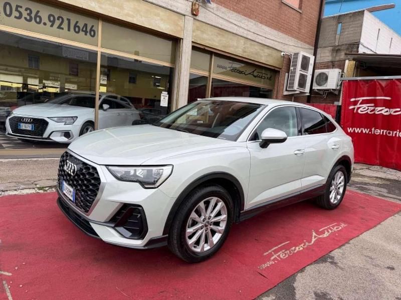 Usata Audi Q3 Sportback Business Plus 150 CV (110 kW) 2020 Argento SUV