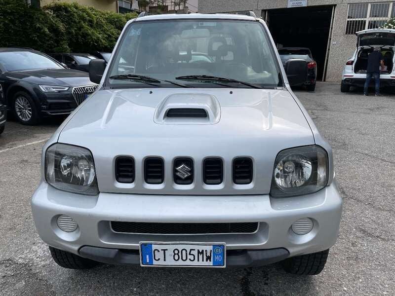Usata Suzuki Jimny 65 CV (47 kW) 2005 Argento SUV