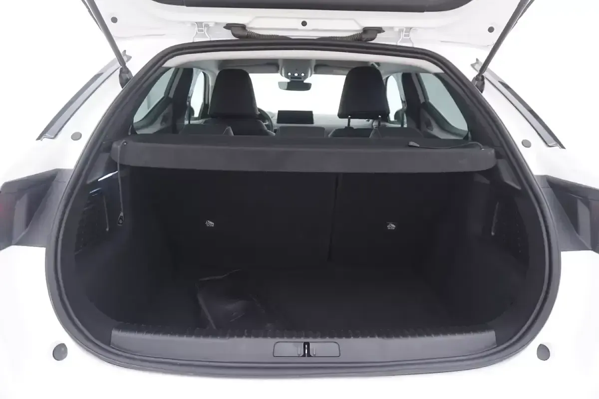 Usata DS Automobiles DS3 Crossback Opera 131 CV (96 kW) 2024 Biancobianco SUV