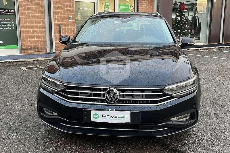 Usata VW Passat Business 122 CV (89 kW) 2021 Nero Station wagon