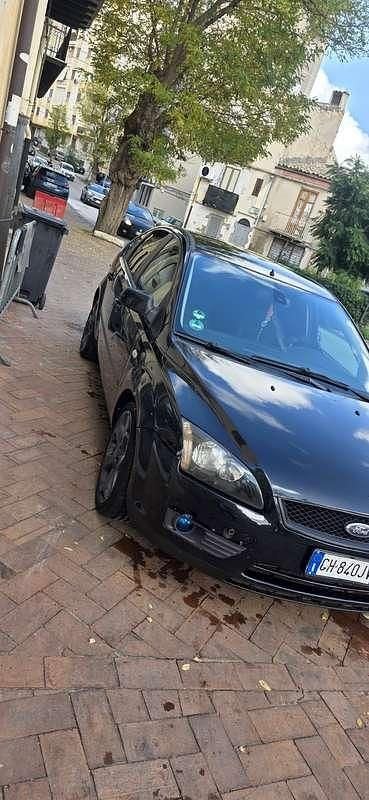 Usata Ford Focus 125 CV (91 kW) 2006 Berlina