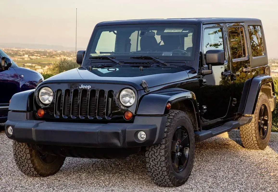 Usata Jeep Wrangler Unlimited Sahara 200 CV (147 kW) 2011 SUV