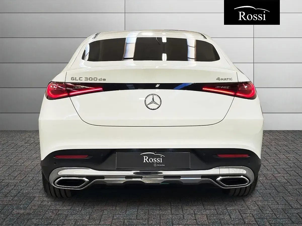 Nuova Mercedes GLC300e 197 CV (144 kW) 2026 Nero SUV