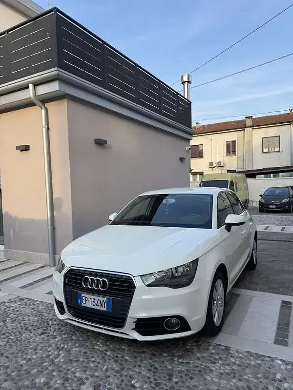 Usata Audi A1 Sportback Attraction 90 CV (66 kW) 2013 Utilitaria
