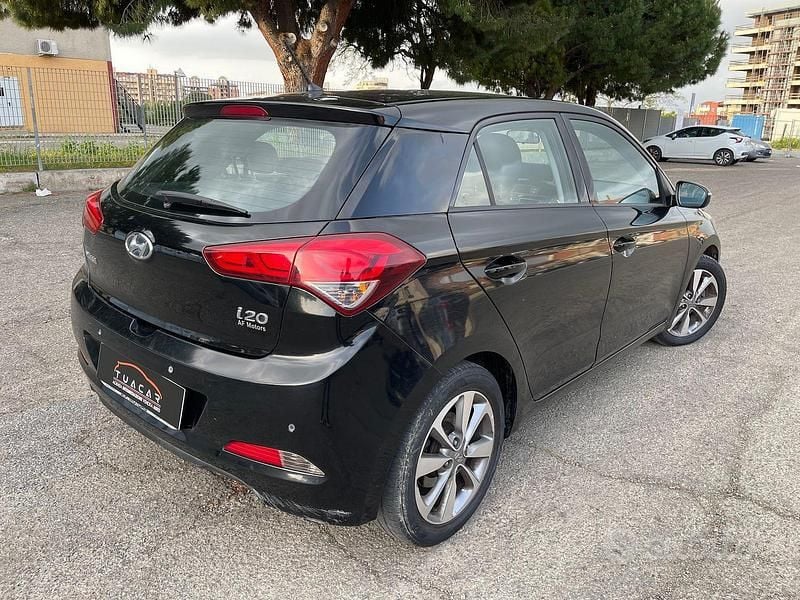 Usata Hyundai i20 Style 75 CV (55 kW) 2017 Nero Berlina