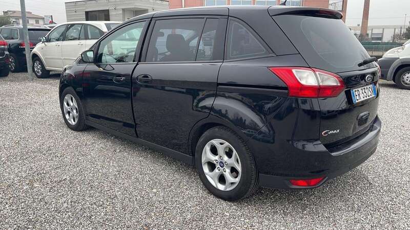 Usato 2013 Ford C-MAX 1.6 Diesel 116 CV (10.800 €)