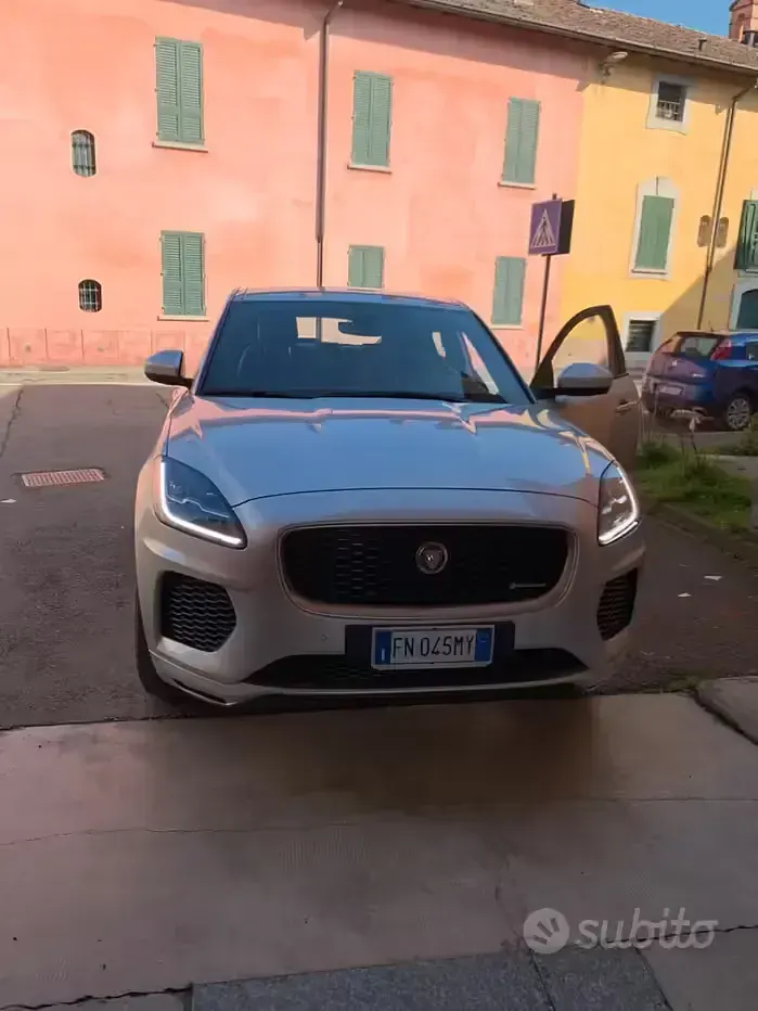 Usata Jaguar E-Pace 179 CV (131 kW) 2018 Grigio SUV