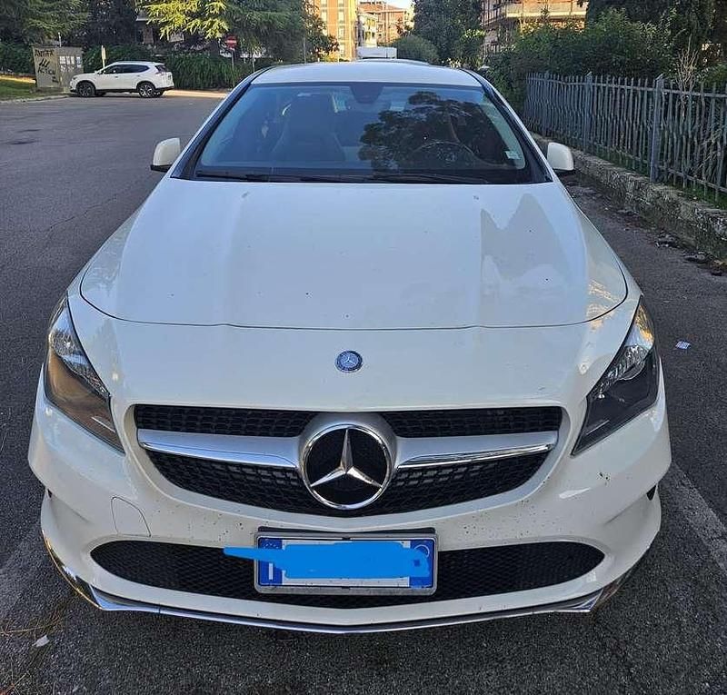 Usata Mercedes CLA200 Business 136 CV (100 kW) 2016 Bianco Berlina