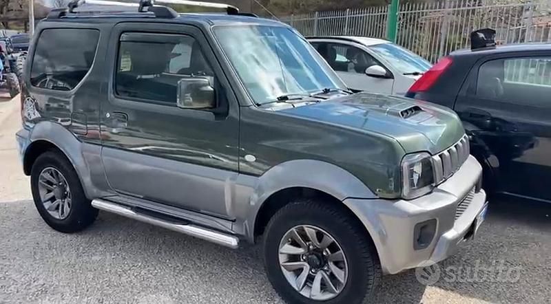 Verde Usata 2016 Suzuki Jimny SUV | 17.000 € (Molto cara) - Immagine 1/4