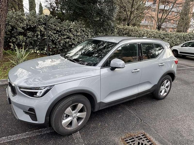 Usata Volvo XC40 163 CV (119 kW) 2025 Grigio SUV