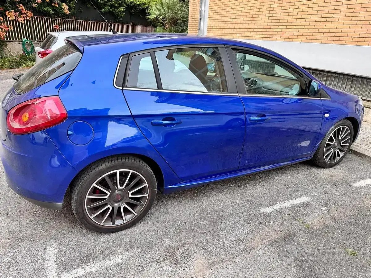 Usata Fiat Bravo 150 CV (110 kW) 2008 Bluazzurro Utilitaria