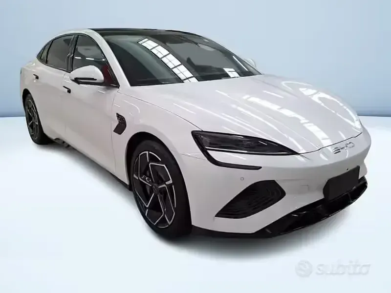 Nuova BYD Seal Design 230 kW (313 CV) 2026 Bianco Berlina