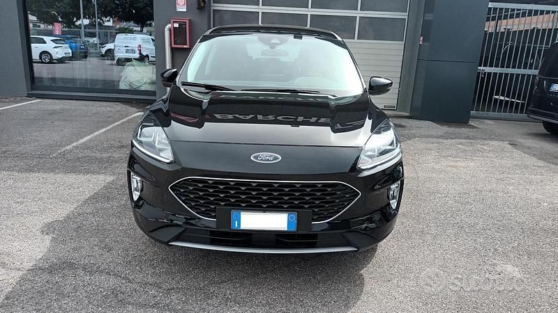 Usata Ford Kuga Titanium 225 CV (165 kW) 2021 Nero SUV