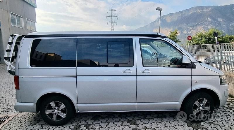 Usata VW California Beach 2012 Grigio Furgone