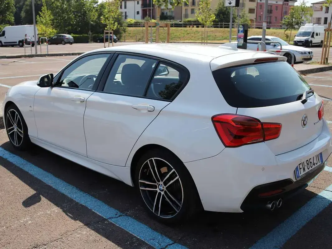 Usata BMW 125 M Sport 224 CV (164 kW) 2019 Bianco Berlina