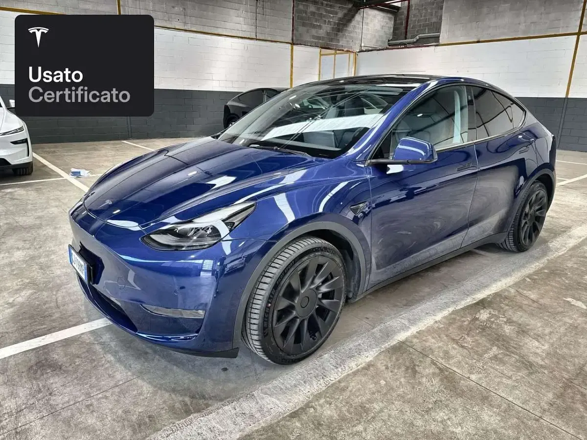 Usata Tesla Model Y Long Range AWD 258 kW (351 CV) 2022 Deep blue metallic SUV
