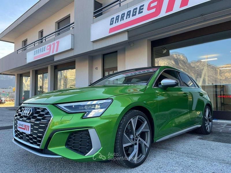 Usata Audi S3 Ambiente 310 CV (228 kW) 2023 Java grun Berlina