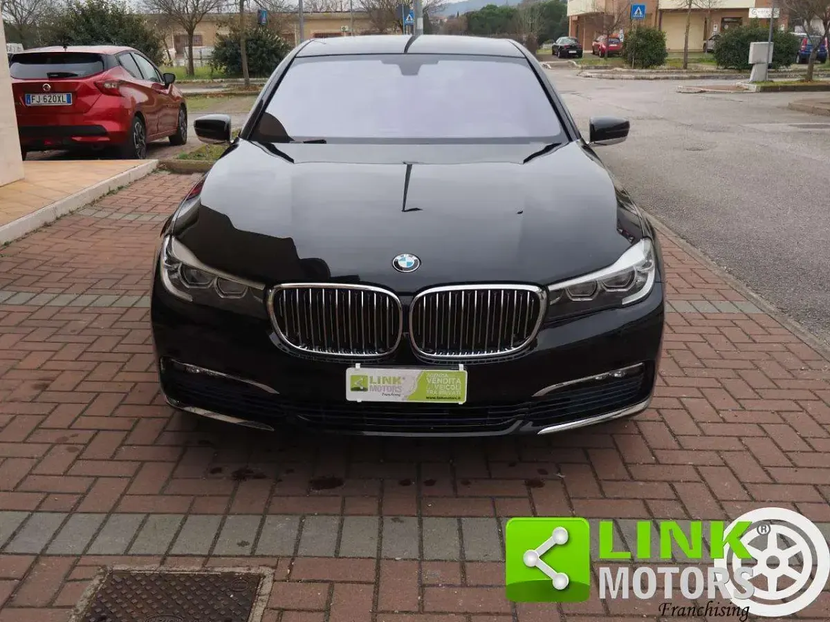 Usata BMW 730 265 CV (194 kW) 2016 Nero Berlina