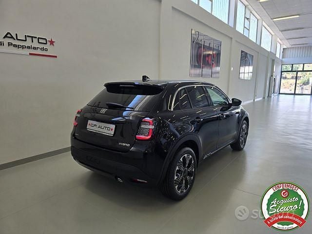 Usata Fiat 600 La Prima 101 CV (74 kW) 2025 Nero SUV