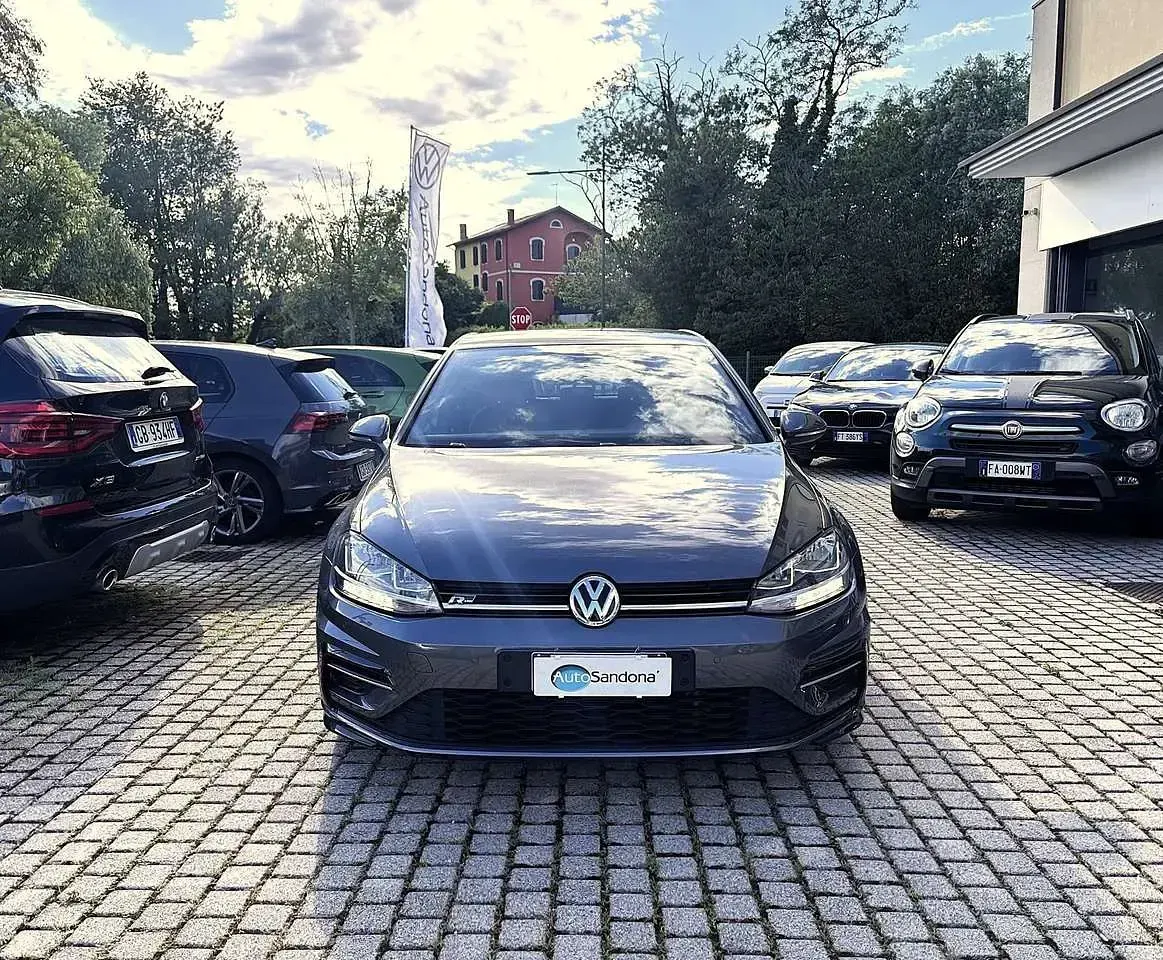 Usata VW Golf VII Sportline 150 CV (110 kW) 2017 Grigio Utilitaria