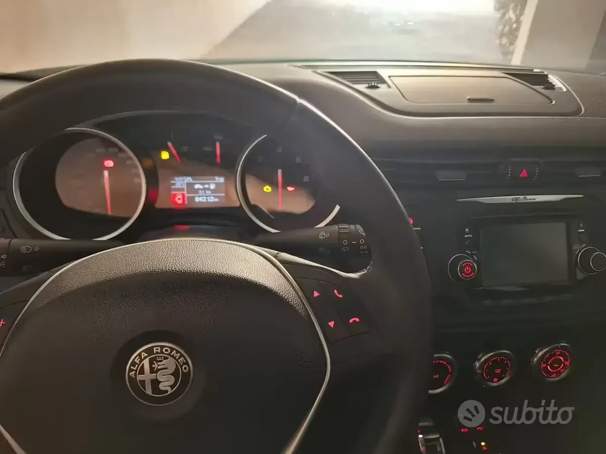 Usata Alfa Romeo Giulietta 120 CV (88 kW) 2018 Utilitaria