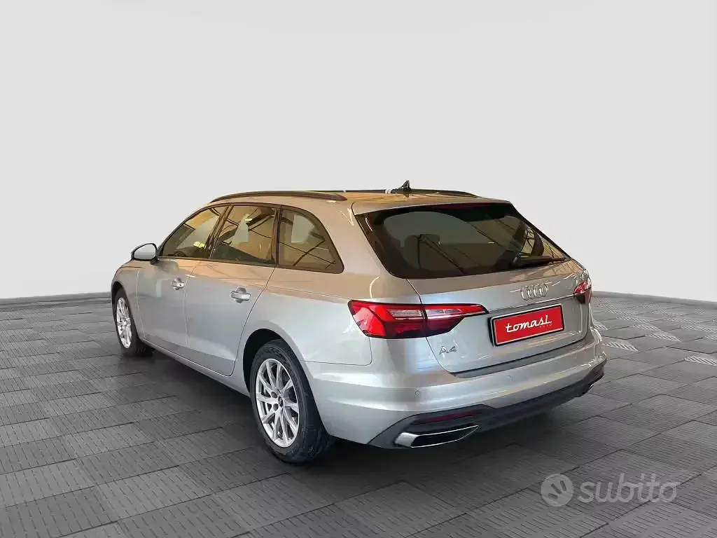 Usata Audi A4 163 CV (119 kW) 2022 Grigio Station wagon