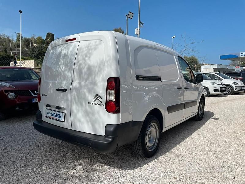 Usata Citroën Berlingo 99 CV (72 kW) 2017 Bianco Monovolume