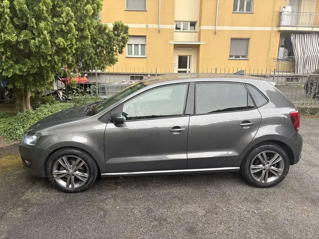 Usata VW Polo Highline 90 CV (66 kW) 2011 Utilitaria