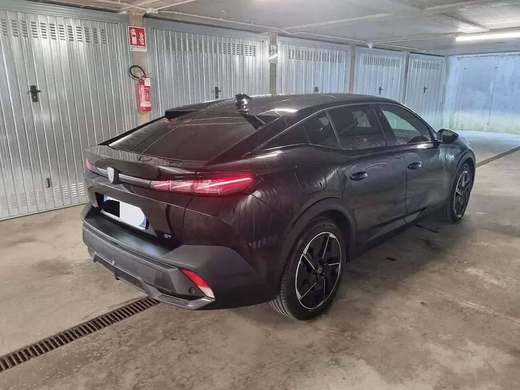 Usata Peugeot 408 GT 131 CV (96 kW) 2023 SUV