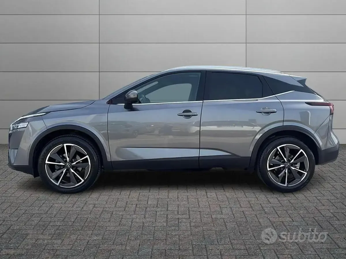 Usata Nissan Qashqai Tekna 140 CV (102 kW) 2024 Grigio SUV