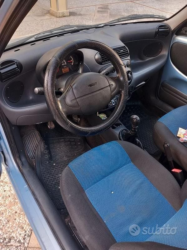 Usata Fiat 600 2005 Blu Utilitaria