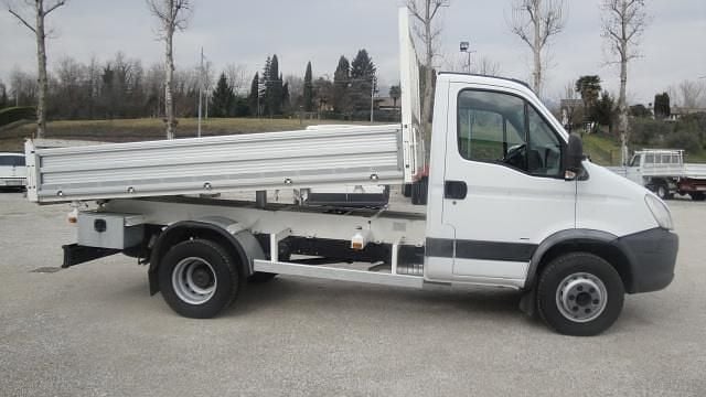 Usata Iveco Daily 180 CV (132 kW) 2009 Bianco