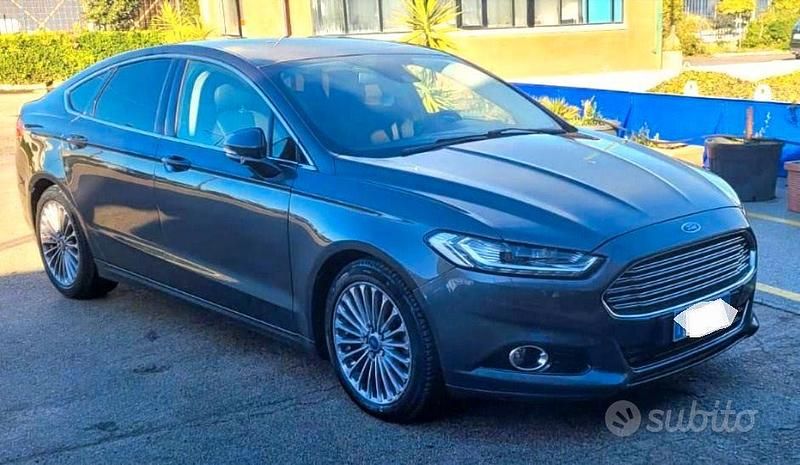 Usata Ford Mondeo Business Edition 180 CV (132 kW) 2015 Grigio Berlina