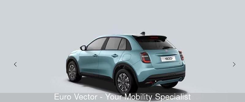 Nuova Fiat 600 110 CV (80 kW) 2025 Azzurro SUV