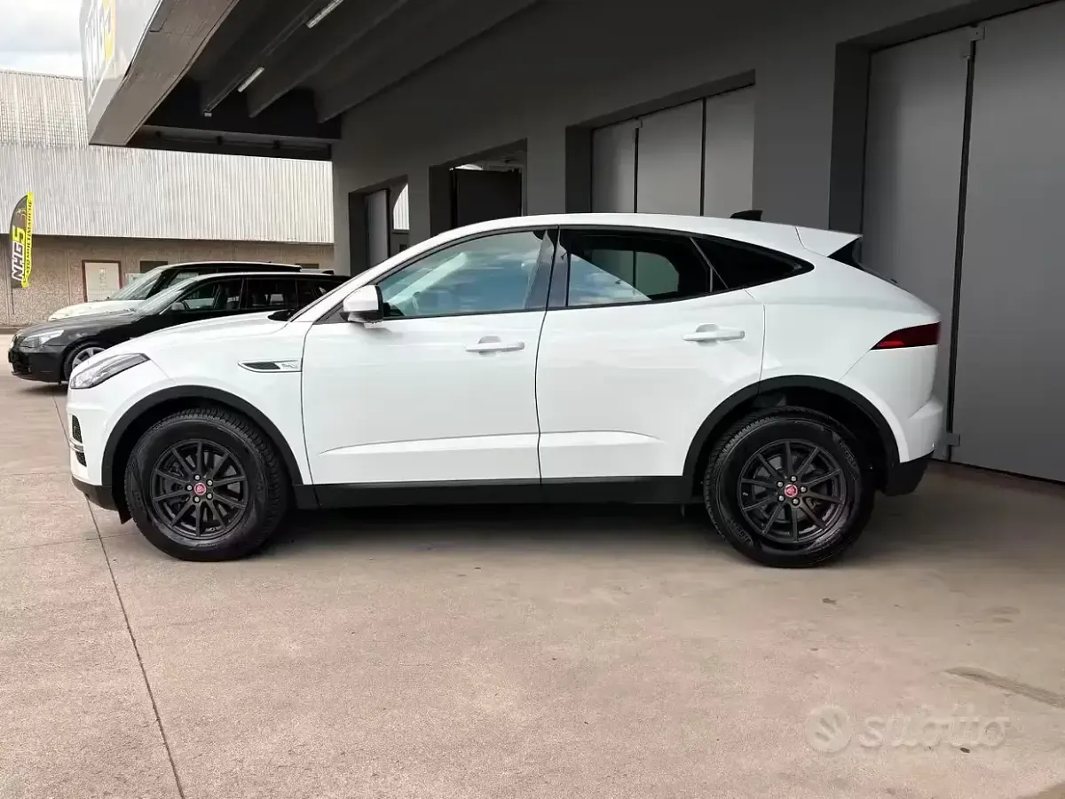 Usata Jaguar E-Pace 163 CV (119 kW) 2021 Bianco SUV