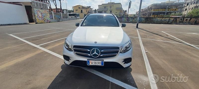 Usata Mercedes GLC250 Premium 204 CV (150 kW) 2019 Grigio SUV