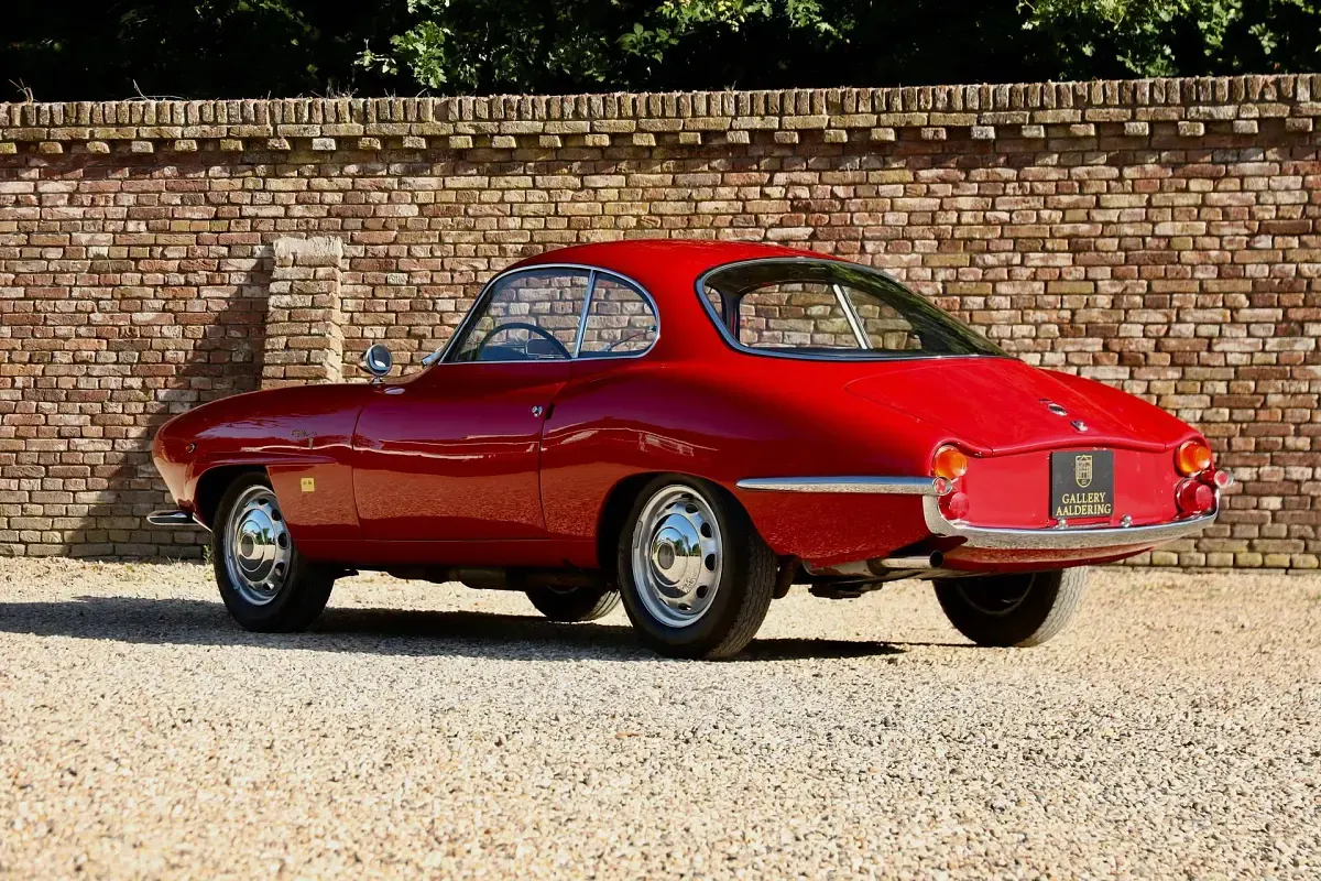 Usata Alfa Romeo Giulietta 100 CV (73 kW) 1961 Rosso Utilitaria